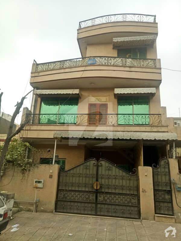 G-11 Liveable 25x50 House For Sale