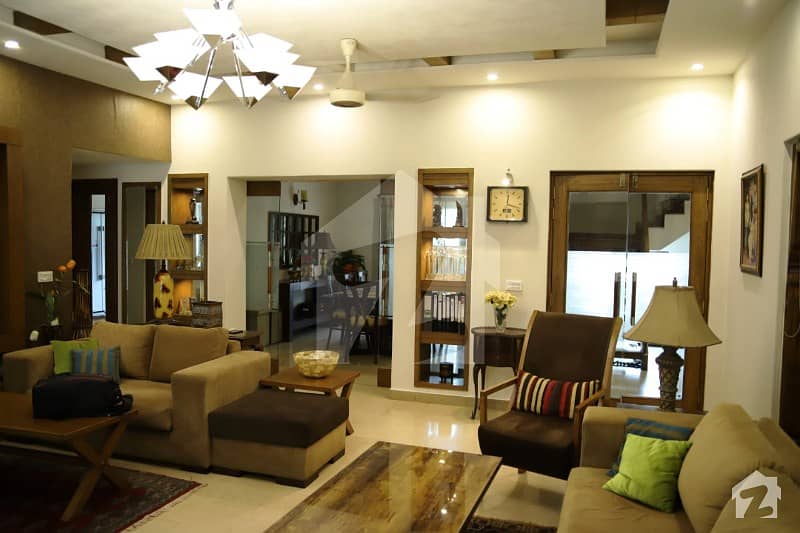 Fully Furnished Owner Build 1 Kanal Luxurious Bungalow For Sale in Phase 4 Block GG DHA Lahore