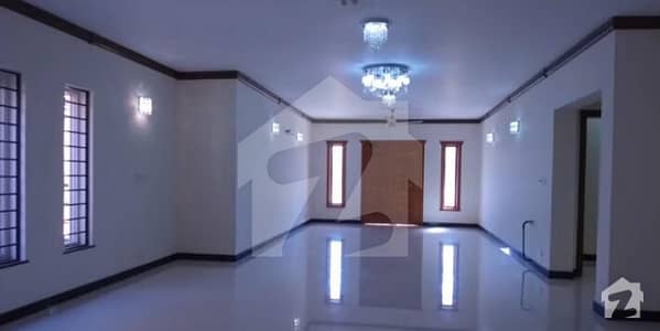 ایف ۔ 11 اسلام آباد میں 9 کمروں کا 1.33 کنال مکان 17 کروڑ میں برائے فروخت۔ ایف ۔ 11 اسلام آباد میں 9 کمروں کا 1.33 کنال مکان 17 کروڑ میں برائے فروخت۔