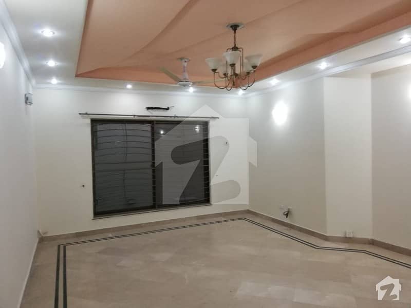 1 Kanal New Royal Place Modern Luxury Upper Portion For Rent In Dha Phase 5