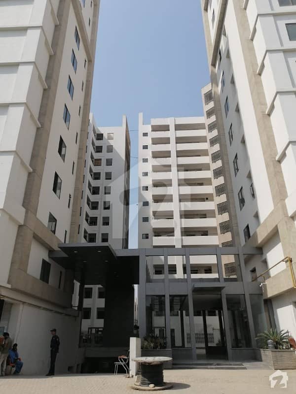 گلستان جوہر - بلاک 16-A گلستانِ جوہر کراچی میں 3 کمروں کا 6 مرلہ فلیٹ 52 ہزار میں کرایہ پر دستیاب ہے۔