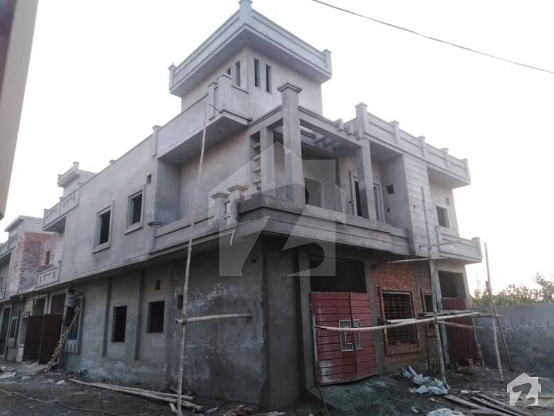 گرین کیپ ہاؤسنگ سکیم لاہور میں 3 کمروں کا 4 مرلہ مکان 65 لاکھ میں برائے فروخت۔