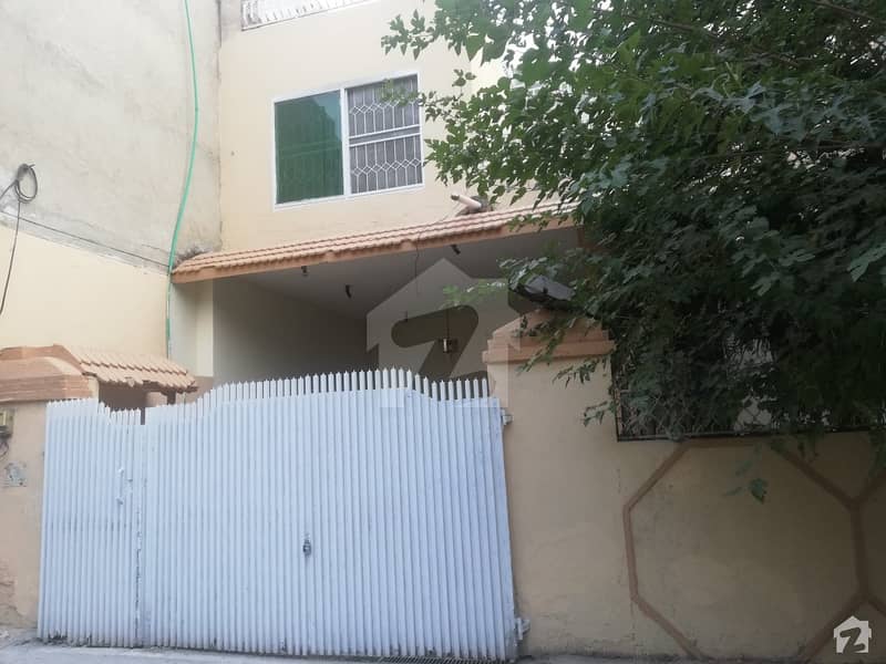 Here Is A Good Opportunity To Live In A Well-Built House Here Is A Good Opportunity To Live In A Well-Built House
