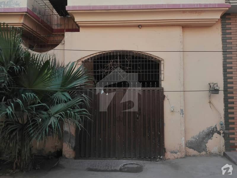 گرین ٹاؤن فیصل آباد میں 4 کمروں کا 4 مرلہ مکان 60 لاکھ میں برائے فروخت۔