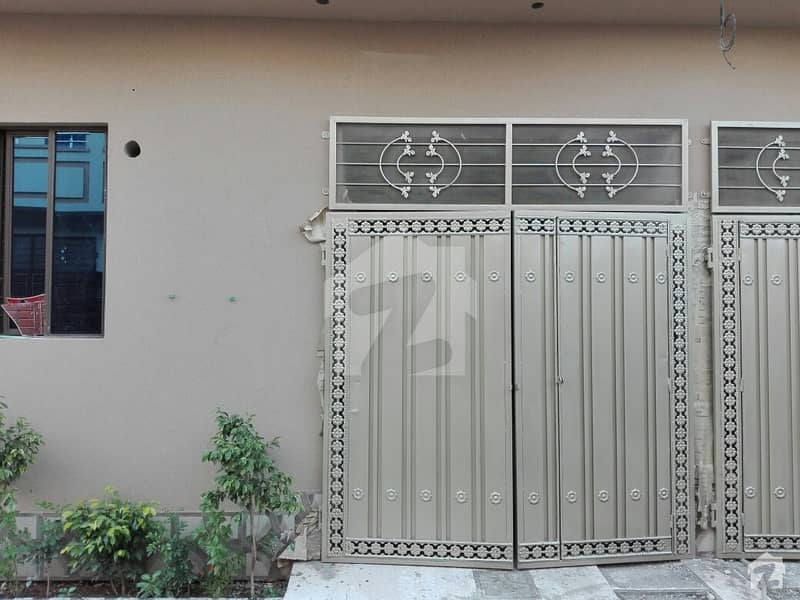 Well-Built House Available In Good Location Well-Built House Available In Good Location