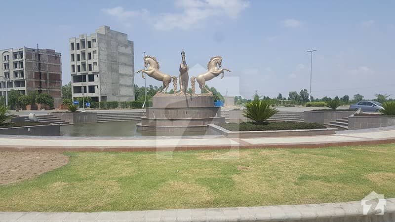 بحریہ ٹاؤن ۔ غزنوی بلاک بحریہ ٹاؤن ۔ سیکٹر ایف بحریہ ٹاؤن لاہور میں 2 مرلہ کمرشل پلاٹ 98 لاکھ میں برائے فروخت۔