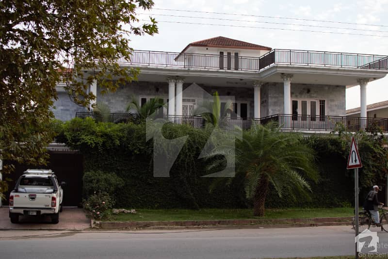 House Is Available For Sale - F-10/1 Islamabad