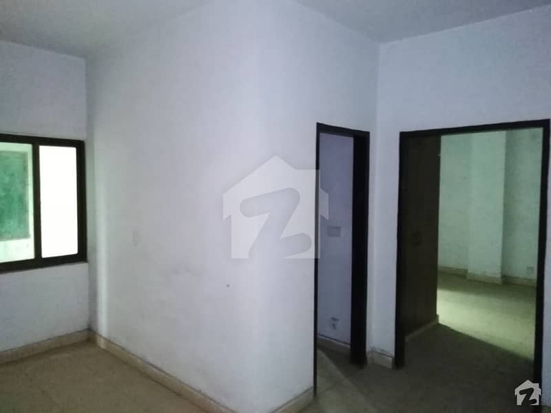 ماڈل ٹاؤن ۔ بلاک این ایکسٹینشن ماڈل ٹاؤن لاہور میں 2 کمروں کا 6 مرلہ فلیٹ 1.05 کروڑ میں برائے فروخت۔