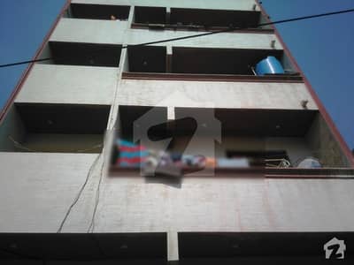 گلشنِ سکندر آباد صدر ٹاؤن کراچی میں 2 کمروں کا 5 مرلہ فلیٹ 40 لاکھ میں برائے فروخت۔