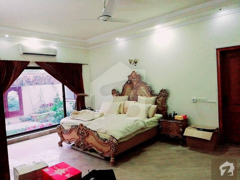 ڈی ایچ اے فیز 1 ڈیفنس (ڈی ایچ اے) لاہور میں 6 کمروں کا 2 کنال مکان 2.7 لاکھ میں کرایہ پر دستیاب ہے۔