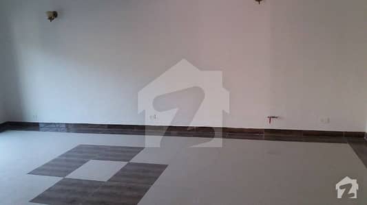 Good Location 10 Marla 3 Bed House For Sale In Askari XI  Lahore