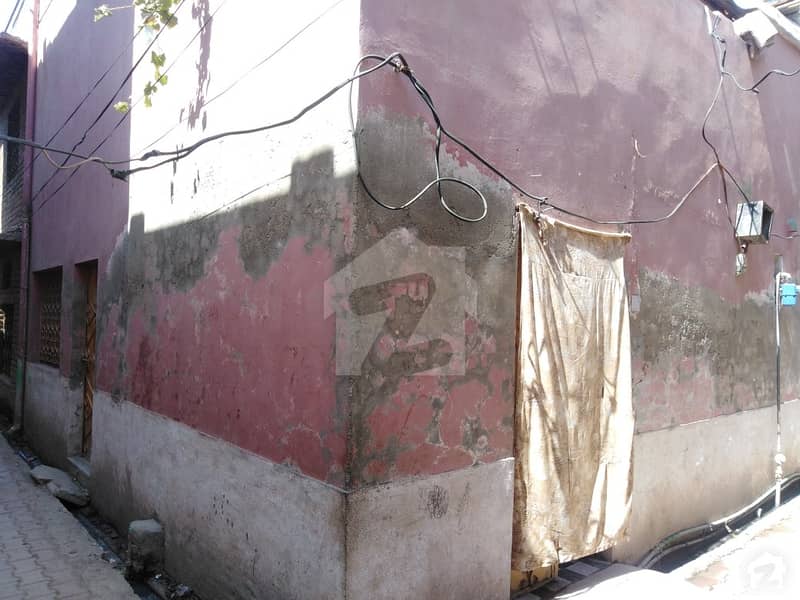 ڈلا زیک روڈ پشاور میں 3 کمروں کا 2 مرلہ مکان 23 لاکھ میں برائے فروخت۔