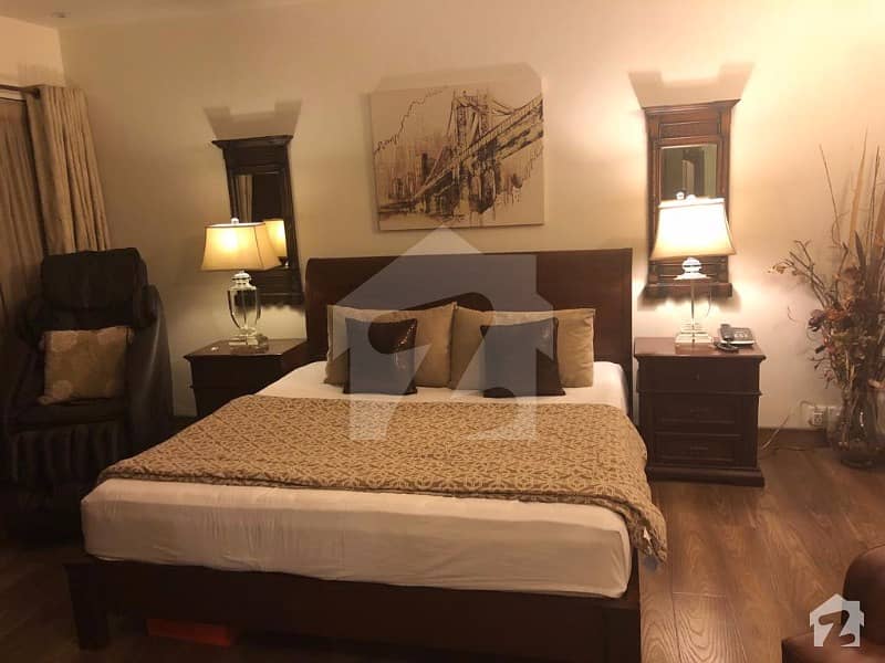 کلفٹن ۔ بلاک 2 کلفٹن کراچی میں 3 کمروں کا 10 مرلہ فلیٹ 3.9 کروڑ میں برائے فروخت۔