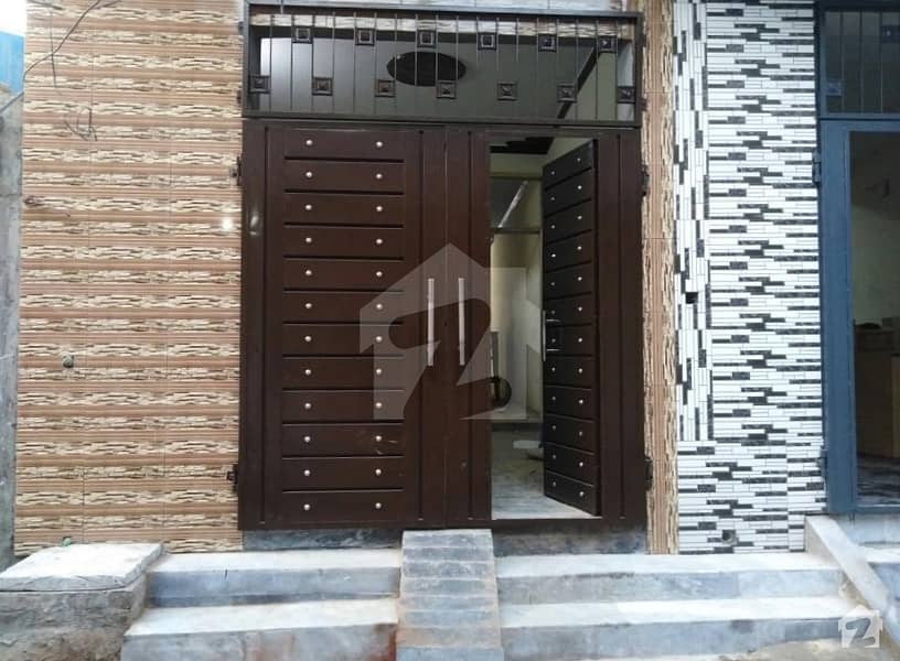 غازی روڈ کینٹ لاہور میں 3 کمروں کا 2 مرلہ مکان 52 لاکھ میں برائے فروخت۔
