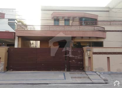 پنجاب کوآپریٹو ہاؤسنگ ۔ بلاک ای پنجاب کوآپریٹو ہاؤسنگ سوسائٹی لاہور میں 4 کمروں کا 10 مرلہ مکان 1.95 کروڑ میں برائے فروخت۔ پنجاب کوآپریٹو ہاؤسنگ ۔ بلاک ای پنجاب کوآپریٹو ہاؤسنگ سوسائٹی لاہور میں 4 کمروں کا 10 مرلہ مکان 1.95 کروڑ میں برائے فروخت۔
