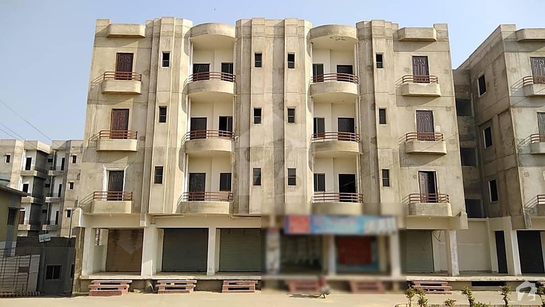 1st Floor New Flat available for sale at Hussain Height Main Wadhu wah road Qasimabad Hyderabad