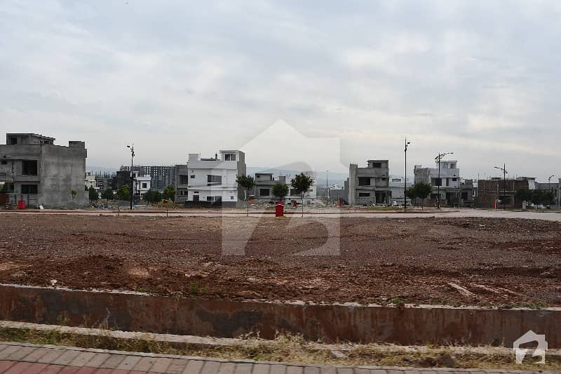 10 Marla Residential Develop Corner Plot Located In Bahria Enclave Islamabad