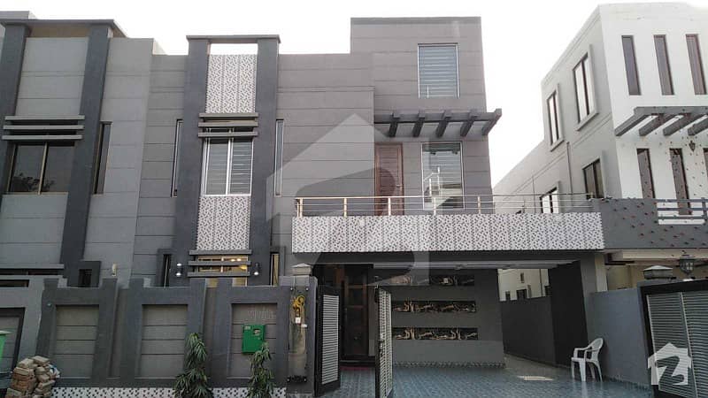 10 Marla Luxury House For Sale In Tulip Block Bahria Town Lahore