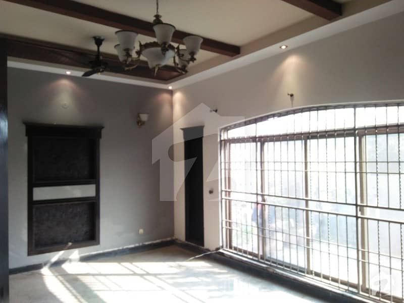 01 Kanal Lower Portion Available For Rent In Dha Phase 4 Prime Location