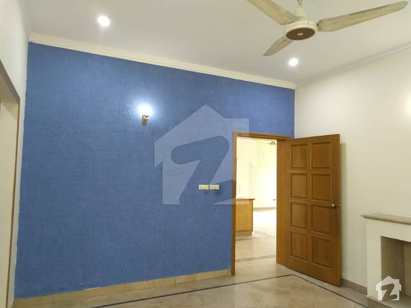 One Kanal House Upper Portion For Rent In DHA Phase 4