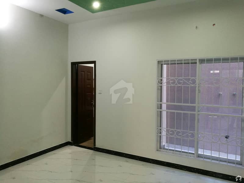 پنجاب یونیورسٹی سوسائٹی فیز 2 پنجاب یونیورسٹی ایمپلائیز سوسائٹی لاہور میں 3 کمروں کا 5 مرلہ مکان 1 کروڑ میں برائے فروخت۔