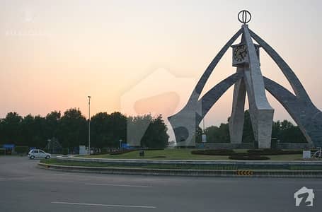 Commercial plot at precious location of Bahria Town Lahore Commercial plot at precious location of Bahria Town Lahore