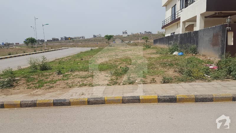 Residential Plot For Sale In Good Location