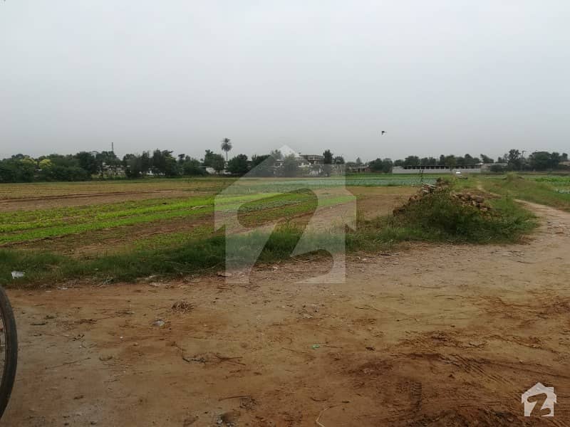 Chak Shahzad Farm House Land For Sale