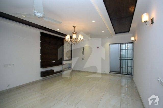 1 Kanal Brand New Upper Portion For Rent In Phase 6 Dha