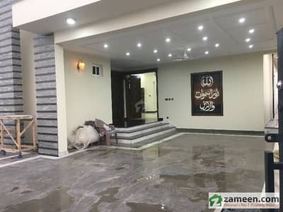 بحریہ ٹاؤن فیز 8 ۔ بلاک اے بحریہ ٹاؤن فیز 8 بحریہ ٹاؤن راولپنڈی راولپنڈی میں 6 کمروں کا 1 کنال مکان 3.25 کروڑ میں برائے فروخت۔ بحریہ ٹاؤن فیز 8 ۔ بلاک اے بحریہ ٹاؤن فیز 8 بحریہ ٹاؤن راولپنڈی راولپنڈی میں 6 کمروں کا 1 کنال مکان 3.25 کروڑ میں برائے فروخت۔