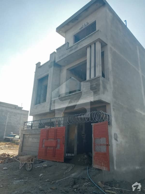 راول انکلیو اسلام آباد میں 4 کمروں کا 5 مرلہ مکان 75 لاکھ میں برائے فروخت۔