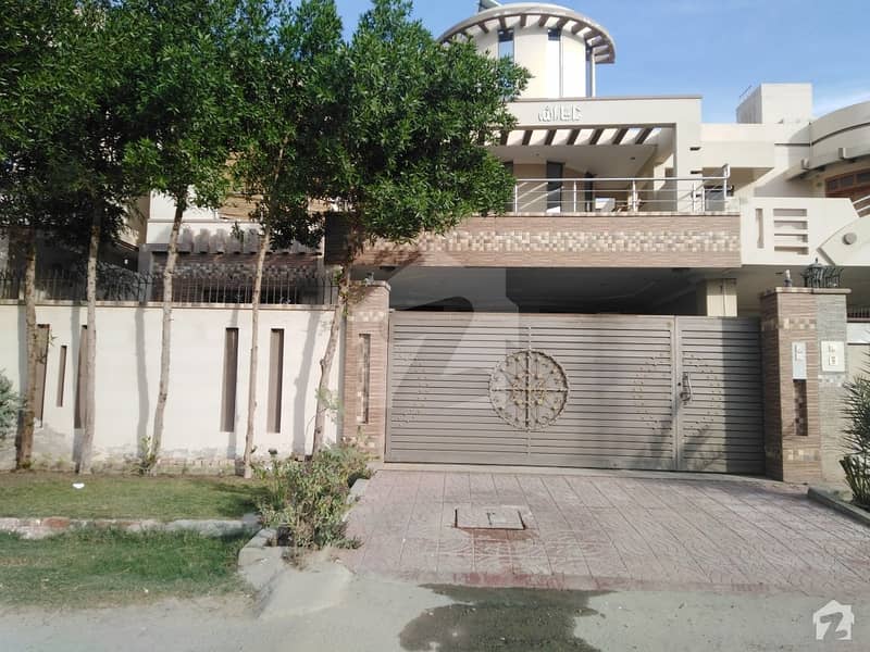 10 Marla Double Storey House Available For Sale