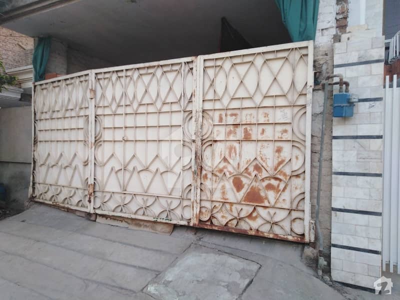 10 Marla House For Sale In Meherban Colony