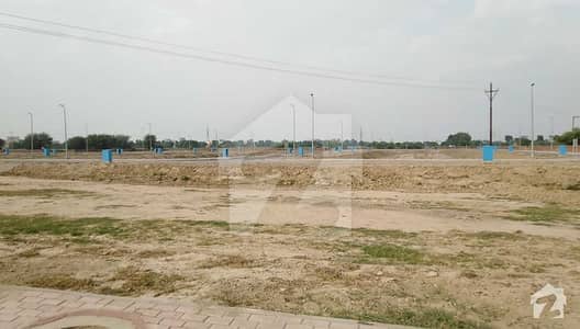 Corner Side Residential Plot Awaiting Buyers In Bahria Town Lahore Corner Side Residential Plot Awaiting Buyers In Bahria Town Lahore