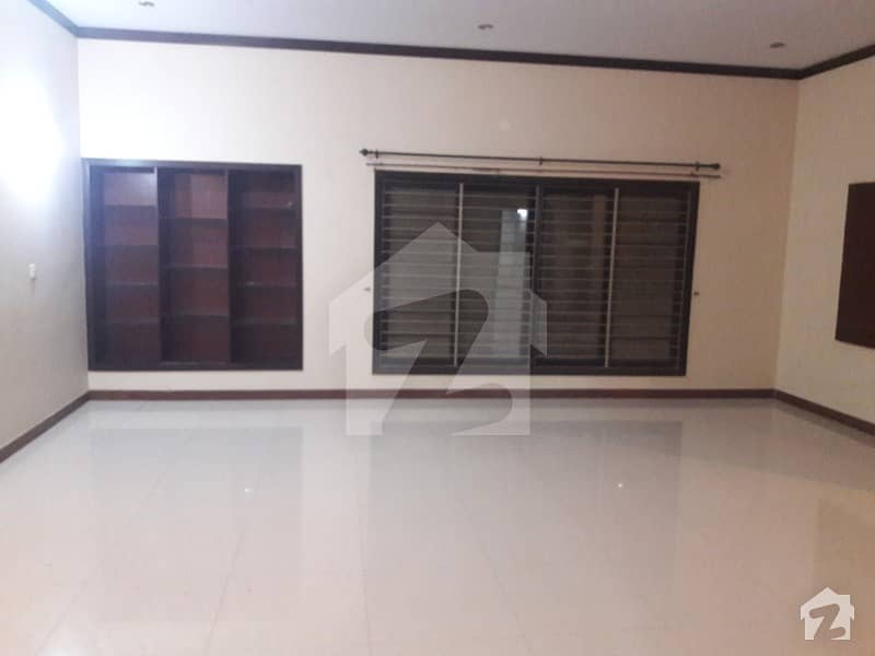 400 Sq Yard 1st Floor Portion For Rent In Block 2 - Near To Uni Road