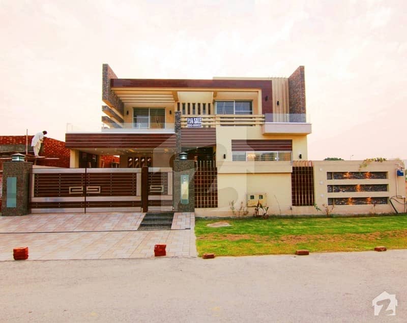 ڈی ایچ اے فیز 6 ڈیفنس (ڈی ایچ اے) لاہور میں 5 کمروں کا 1 کنال مکان 4.95 کروڑ میں برائے فروخت۔