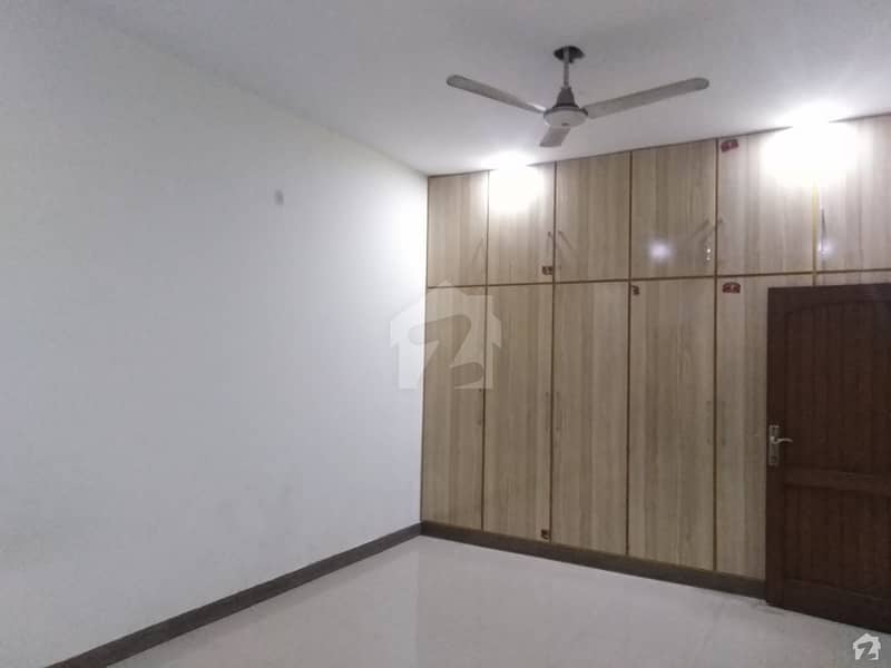 1 Kanal Well Maintained House Is Available For Rent