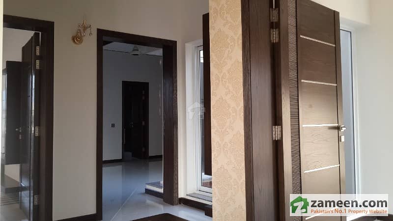 Stunning Style 10 Marla Slightly Use But Well Maintained House For Rent In Dha Phase 5 Lahore