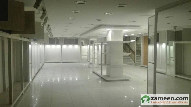 An Ideal Business 1 Kanal Building For Rent An Ideal Business 1 Kanal Building For Rent