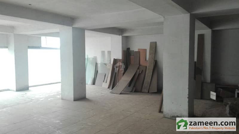 A Real Investment In Gulberg 18 Marla Commercial Building For Sale