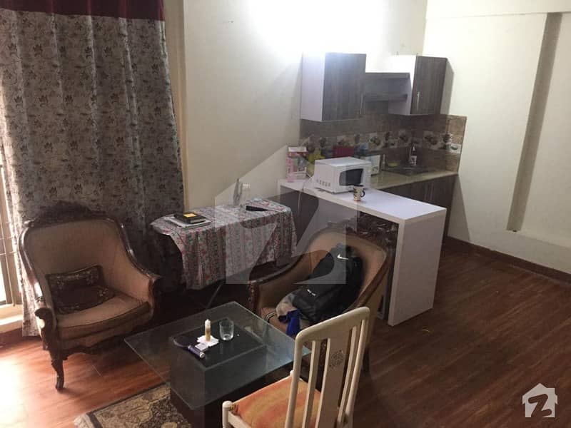 01 Bed Used Fully Furnished Phase 3 For Rent