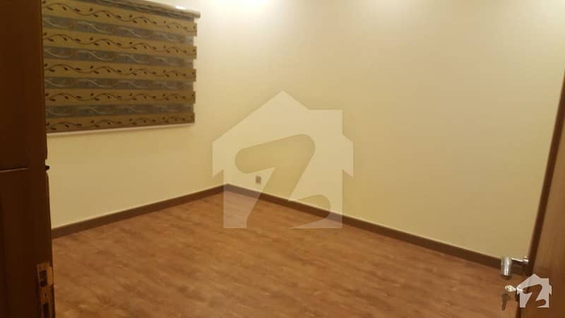 F-11 Markaz Outclass Fully Renovated Outclass Fully Furnished Flat For Sale With 3 Bedroom Drawing Dining Tv Lounge Kitchen