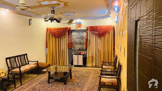 گلشنِ اقبال - بلاک 13 اے گلشنِ اقبال گلشنِ اقبال ٹاؤن کراچی میں 4 کمروں کا 7 مرلہ فلیٹ 1.3 کروڑ میں برائے فروخت۔