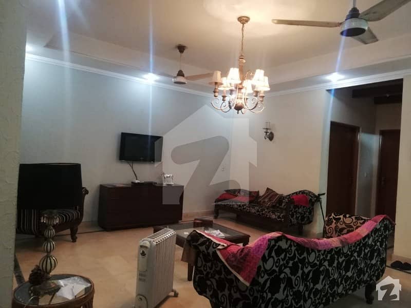 10marla Luxury Stunning Lower Portion For Rent In Dha Phase 4 Near Park Mosque Market