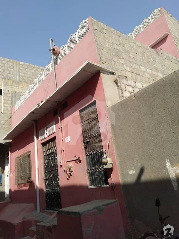 شانتی نگر گلشنِ اقبال ٹاؤن کراچی میں 5 کمروں کا 5 مرلہ مکان 85 لاکھ میں برائے فروخت۔