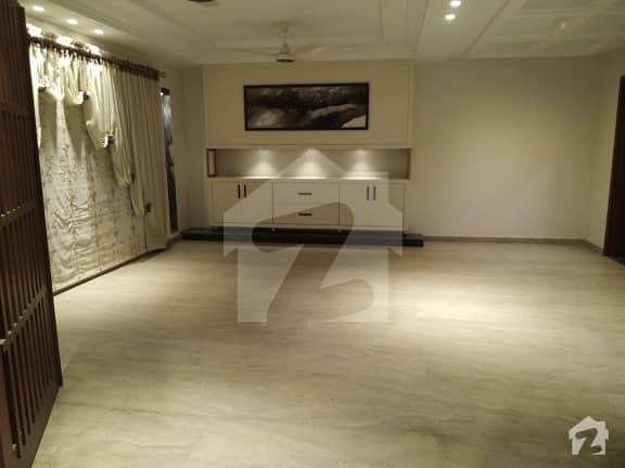 Luxurious Bungalow 1 Kanal In E Block