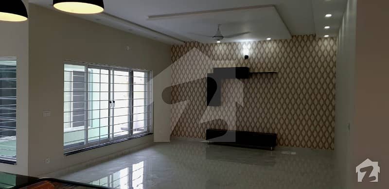 1 Kanal On Tipu Blvrd Good Build Very Beautiful And Good Location House For Sale In Dha Phase 2 Sector D