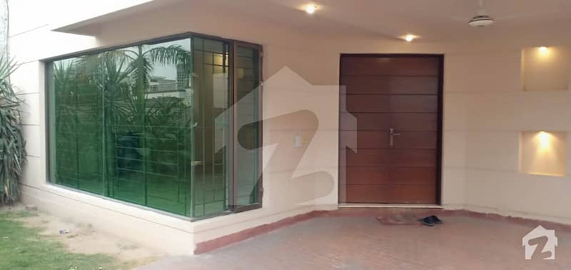 Near Main Road 10 Marla Full House For Rent At Prime Location In Low Price