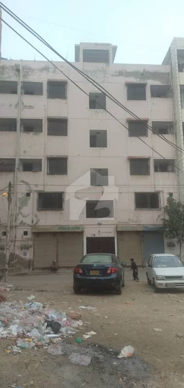 DHA Defance pH 5  200 yards bulding for rent.