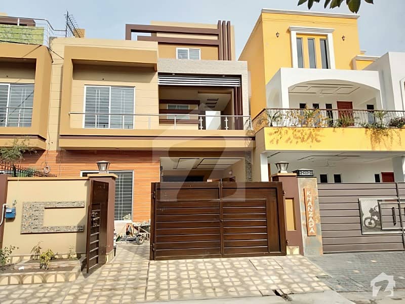 10 Marla Brand New Luxury Bungalow For Sale At Hot Location Near To Main Road